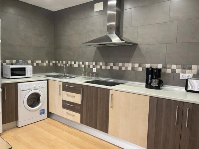 Apartamentos Turisticos Los Barruecos Caces 외부 사진